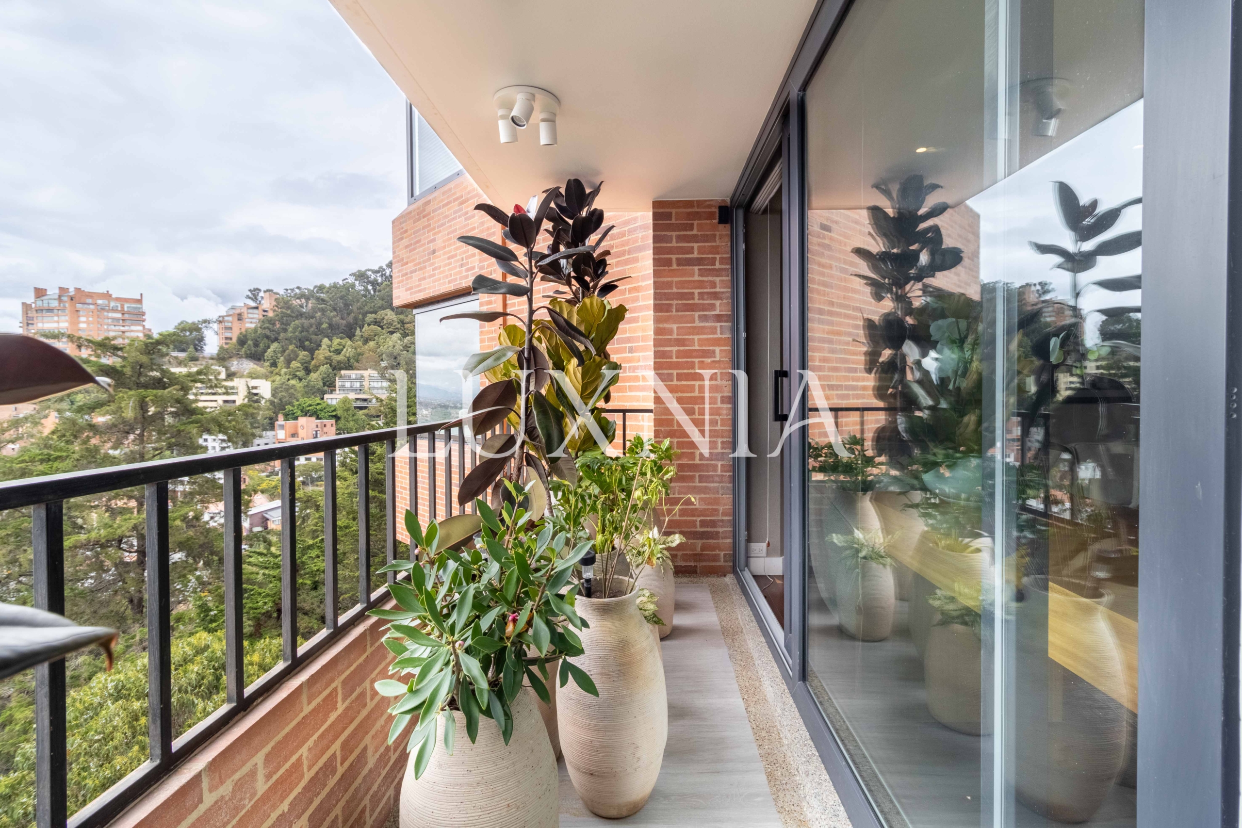 Balcón (2) Apartamento en Venta, LAS ROSALES